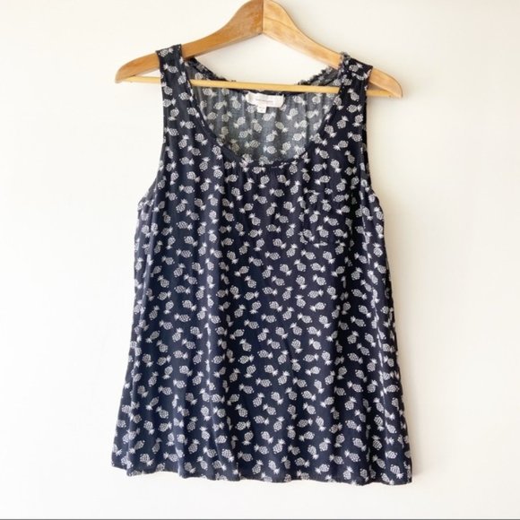 Two by Vince Camuto Tops - Vince Camuto pineapple print black frayed tank top